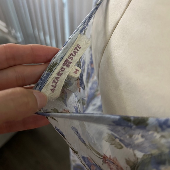 Altar D’State M Long Sleeveless Blouse - Picture 5 of 5